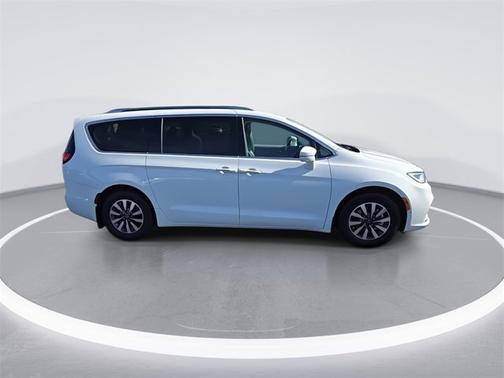 2021 Chrysler Pacifica Hybrid Touring L