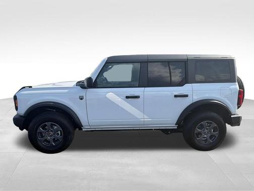 Oxford White 2026 Ford Bronco Big Bend