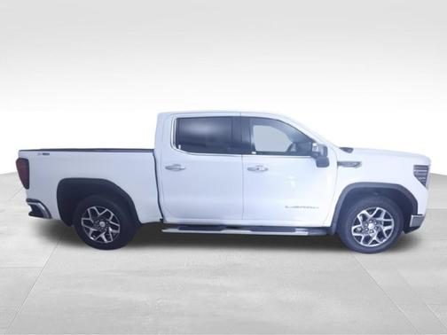 Summit White 2022 GMC Sierra 1500 SLT