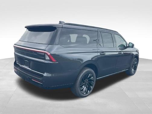 Starlight Gray Premium Colorant 2027 Lincoln Navigator L Reserve