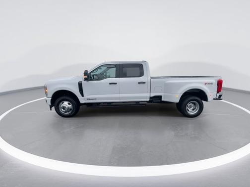 Oxford White 2026 Ford F-350 XL