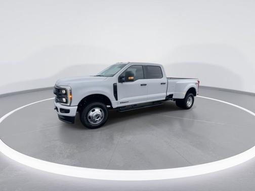 Oxford White 2026 Ford F-350 XL