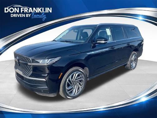 Infinite Black Metallic Clearcoat 2026 Lincoln Navigator L Reserve