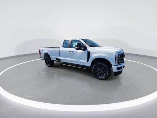 Oxford White 2026 Ford F-350 XL