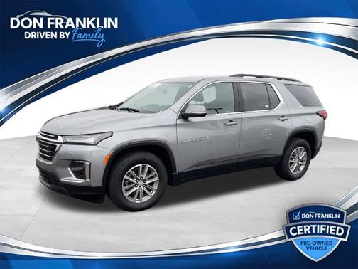 Sterling Gray Metallic 2023 Chevrolet Traverse LT Cloth