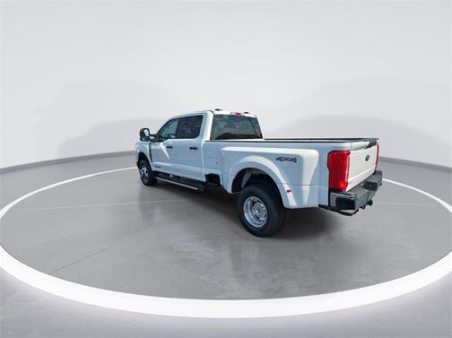 2026 Ford F-350 XLT