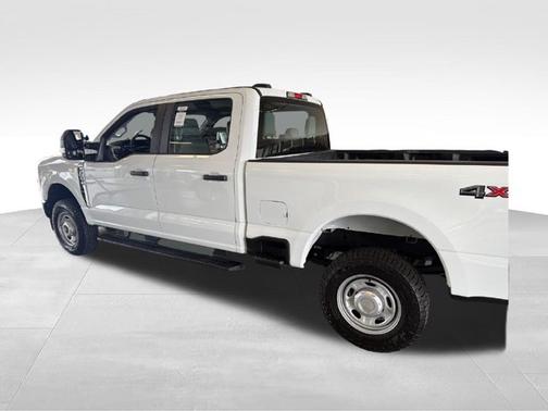Oxford White 2026 Ford F-250 XL