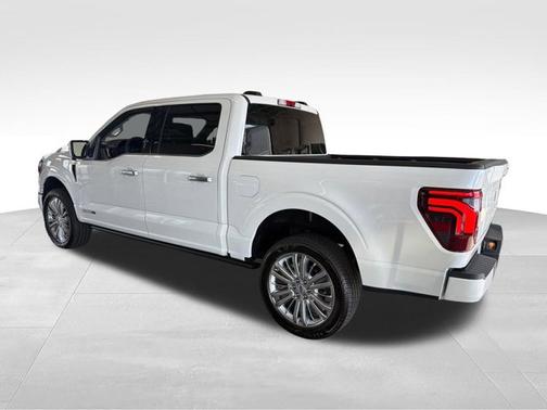 Star White Metallic Tri-Coat 2026 Ford F-150 Platinum