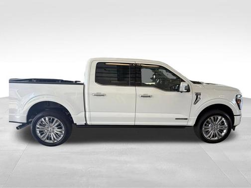 Star White Metallic Tri-Coat 2026 Ford F-150 Platinum