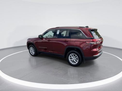 Velvet Red Pearlcoat 2023 Jeep Grand Cherokee Laredo X