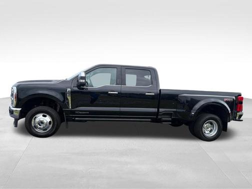 Black Metallic 2024 Ford F-350 LARIAT