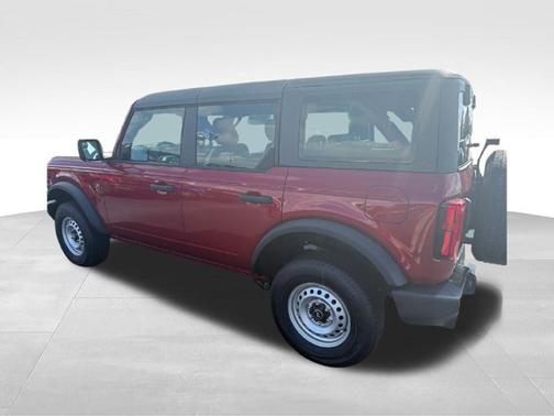 Ruby Red Metallic Tinted Clearcoat 2026 Ford Bronco Base