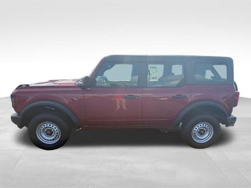 Ruby Red Metallic Tinted Clearcoat 2026 Ford Bronco Base