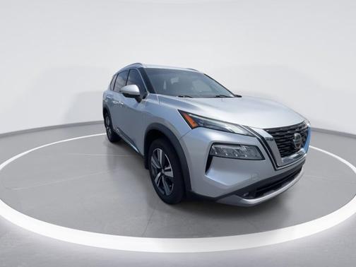 Brilliant Silver Metallic 2021 Nissan Rogue SL