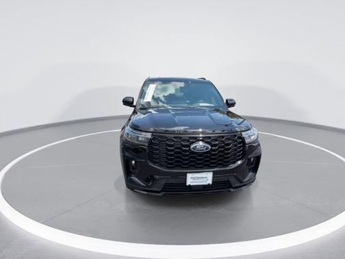 Black Metallic 2025 Ford Explorer ST-Line