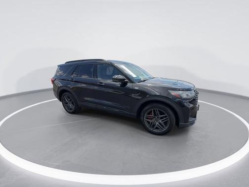 Black Metallic 2025 Ford Explorer ST-Line