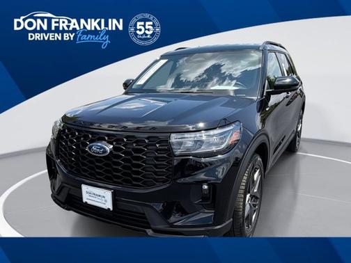 Black Metallic 2025 Ford Explorer ST-Line