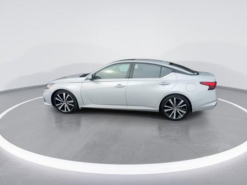 2020 Nissan Altima 2.0 Platinum