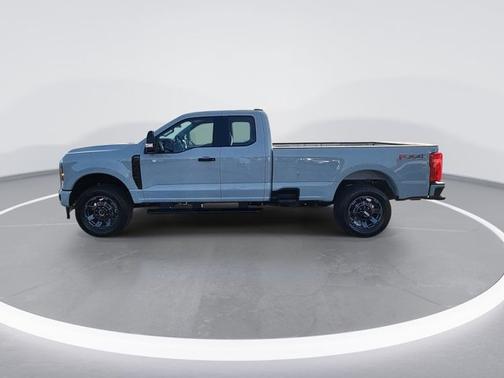 Avalanche 2026 Ford F-350 XL