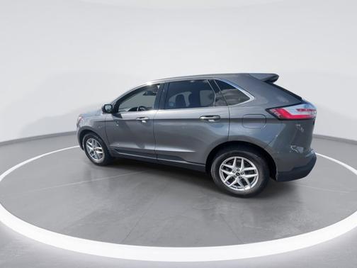 Gray Metallic 2023 Ford Edge SEL