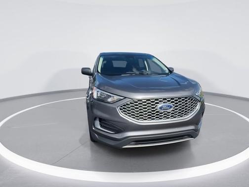 Gray Metallic 2023 Ford Edge SEL