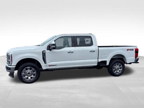 White Metallic 2024 Ford F-250 LARIAT
