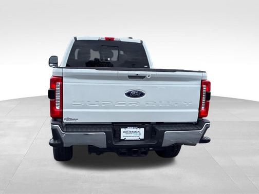 White Metallic 2024 Ford F-250 LARIAT