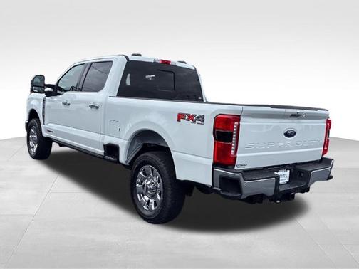 White Metallic 2024 Ford F-250 LARIAT
