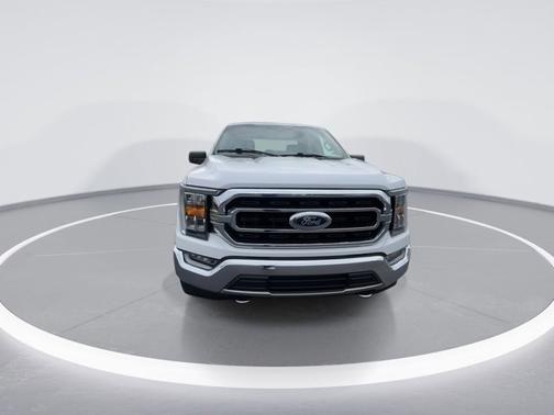 Oxford White 2021 Ford F-150 XLT