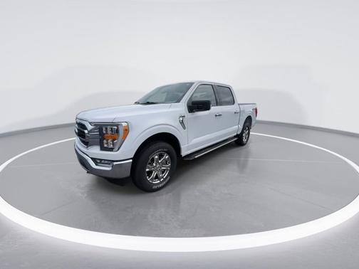 Oxford White 2021 Ford F-150 XLT