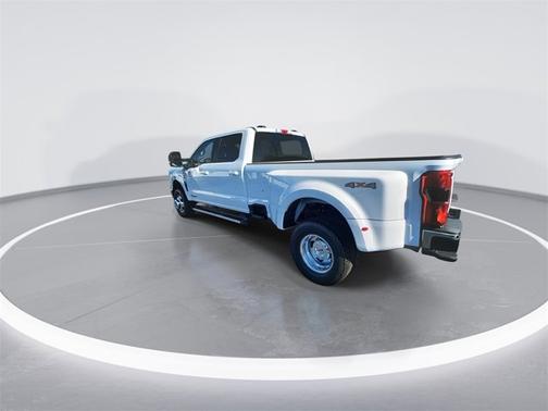 2026 Ford F-350 XLT