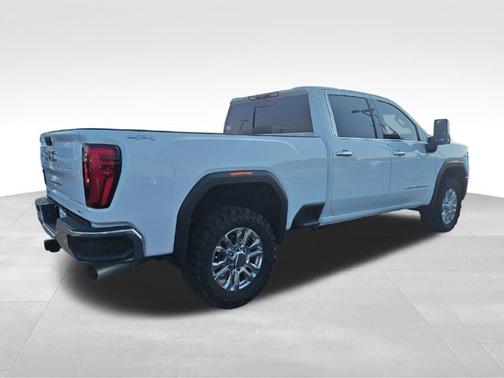 Summit White 2025 GMC Sierra 2500 SLT