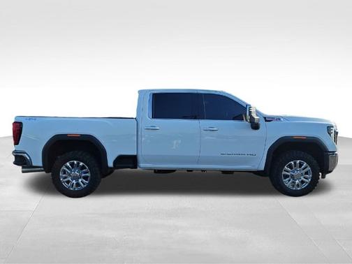 Summit White 2025 GMC Sierra 2500 SLT