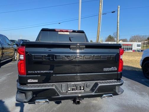 Photo 3 of 16 of 2021 Chevrolet Silverado 1500 High Country