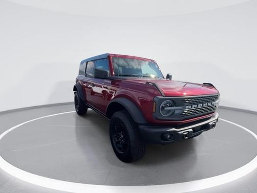 Ruby Red Metallic Tinted Clearcoat 2026 Ford Bronco Badlands
