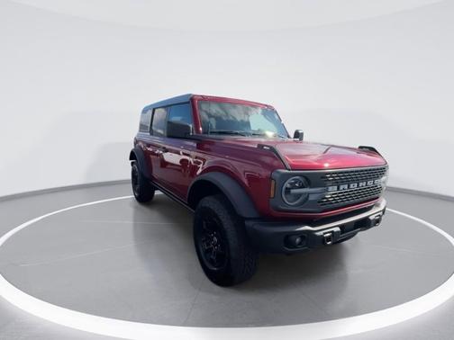 Ruby Red Metallic Tinted Clearcoat 2026 Ford Bronco Badlands