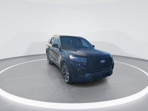 Agate Black Metallic 2026 Ford Explorer ST-Line