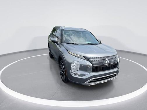 Gray 2022 Mitsubishi Outlander SEL