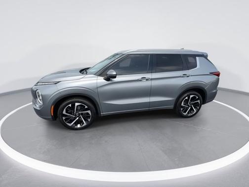 Gray 2022 Mitsubishi Outlander SEL