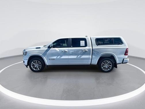 Bright White Clearcoat 2022 RAM 1500 Laramie