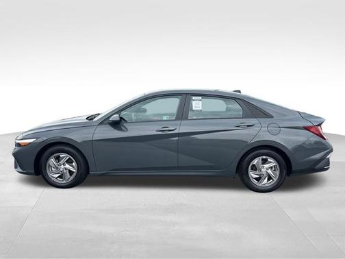 Ecotronic Gray 2024 Hyundai ELANTRA SE