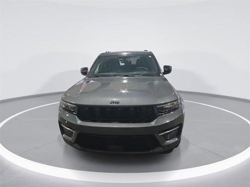 2022 Jeep Grand Cherokee Altitude