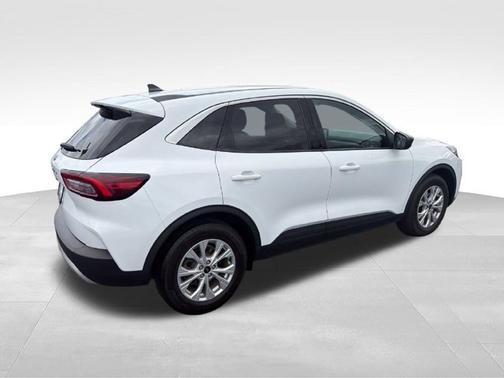 Oxford White 2024 Ford Escape Active