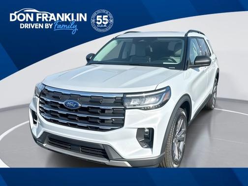 Space White Metallic 2026 Ford Explorer Active