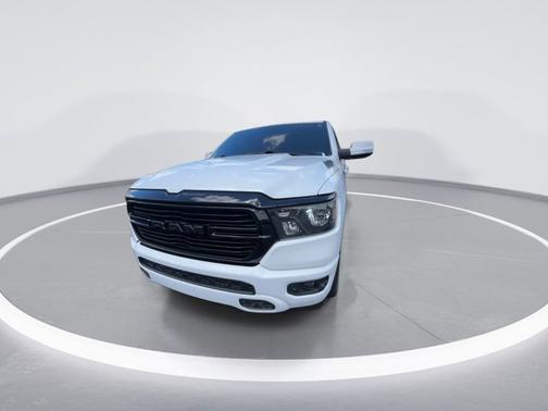Bright White Clearcoat 2020 RAM 1500 Big Horn