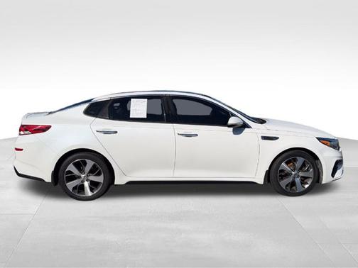 Snow White Pearl 2019 Kia Optima S