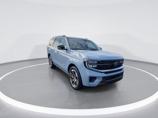 Glacier Gray Metallic Tri-Coat 2026 Ford Expedition King Ranch