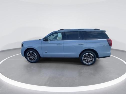 Glacier Gray Metallic Tri-Coat 2026 Ford Expedition King Ranch