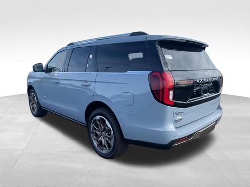 Glacier Gray Metallic Tri-Coat 2026 Ford Expedition King Ranch