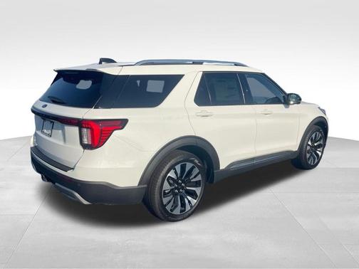 Star White Metallic Tri-Coat 2026 Ford Explorer Platinum